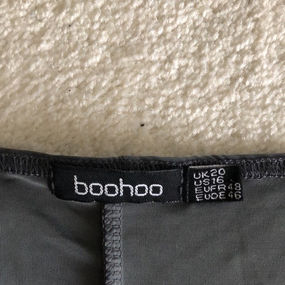 NWOT Boohoo Ruched Gunmetal midi dress - Picture 9 of 10